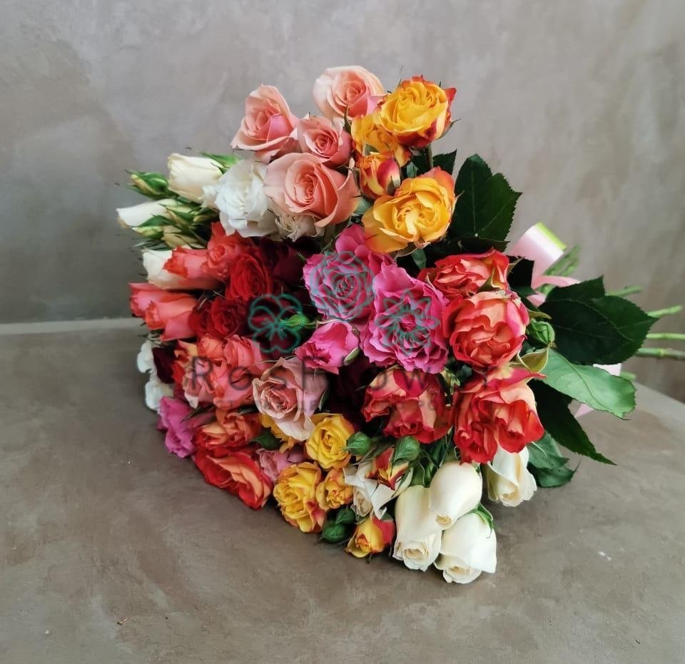 Букет цветов из: Розы в Успенском Новгородской области