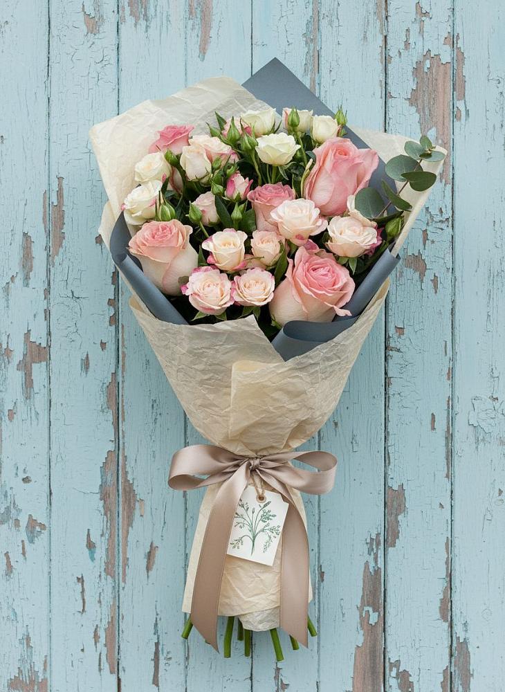 Букет цветов из: Розы в Успенском Новгородской области