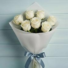 Букет 7 Белых роз Эдлесс Лав в Успенском Новгородской области