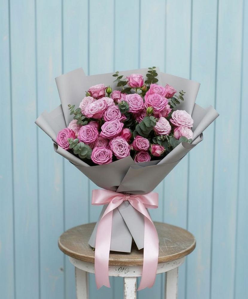 Букет цветов из: Розы в Успенском Новгородской области