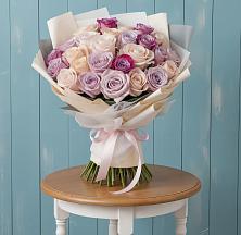 Букет цветов из:  Розы в Успенском Новгородской области