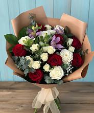Букет цветов из:  Розы и Альстромерии в Успенском Новгородской области