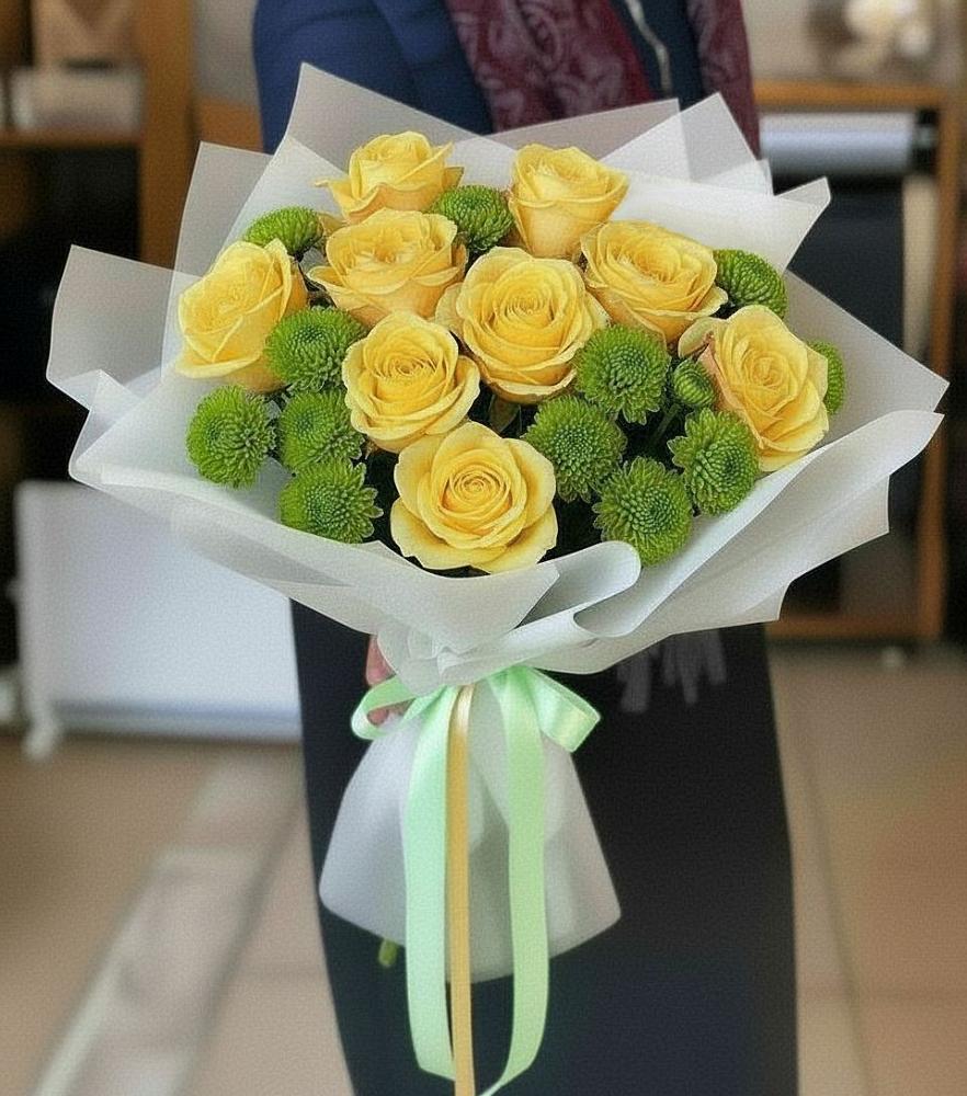 Букет цветов из: Хризантемы и Розы в Успенском Новгородской области