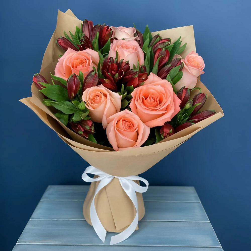 Букет цветов из: Розы и Альстромерии в Успенском Новгородской области