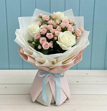 Букет цветов из:  Розы в Успенском Новгородской области