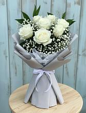 Букет цветов из:  Розы в Успенском Новгородской области