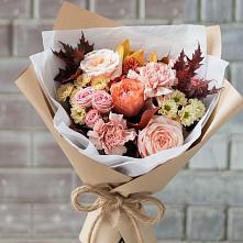 Букет цветов из:  Гвоздики, Хризантемы и Розы в Успенском Новгородской области