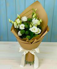 Букет цветов из:  Хризантемы и Лизиантусы #REPLACE_PRED# Успенском Новгородской области