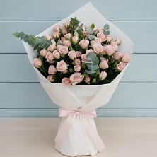 Букет цветов из:  Розы в Успенском Новгородской области
