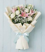 Букет цветов из:  Лилии в Успенском Новгородской области