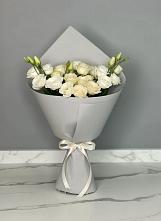 Букет цветов из:  Розы и Лизиантусы в Успенском Новгородской области